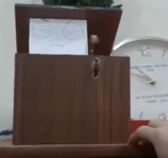 USELESS MACHINE